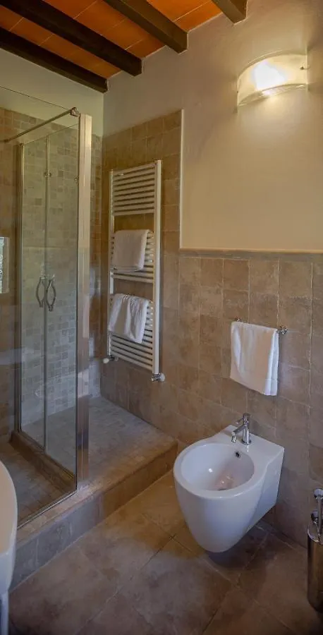 B&B La Torre - Fattoria Di Larniano San Gimignano Bed & Breakfast